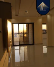شقة - العقبة - المنطقة السكنية الثامنة  - 66000 دأ