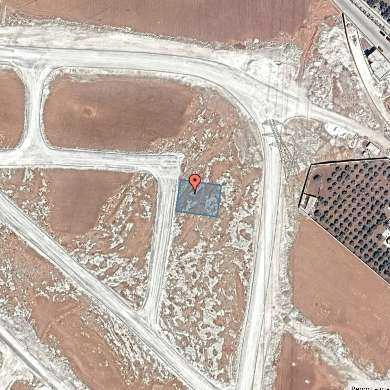 أرض في بالقرب من مدرسة الشويفات ونادي الجواد العربي - 205,200 دأ - صورة 1