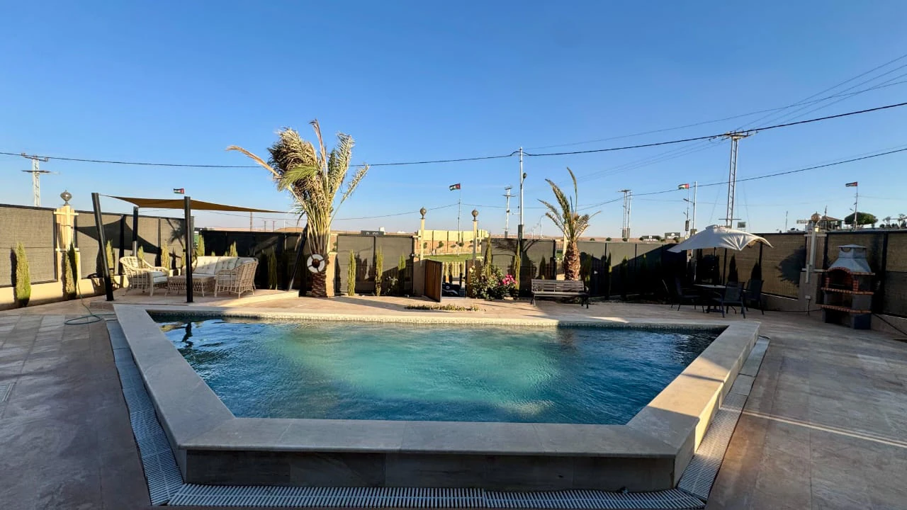 مزرعة/شاليه في 39 كم عن الرويال  - 168,000 دأ - صورة 1