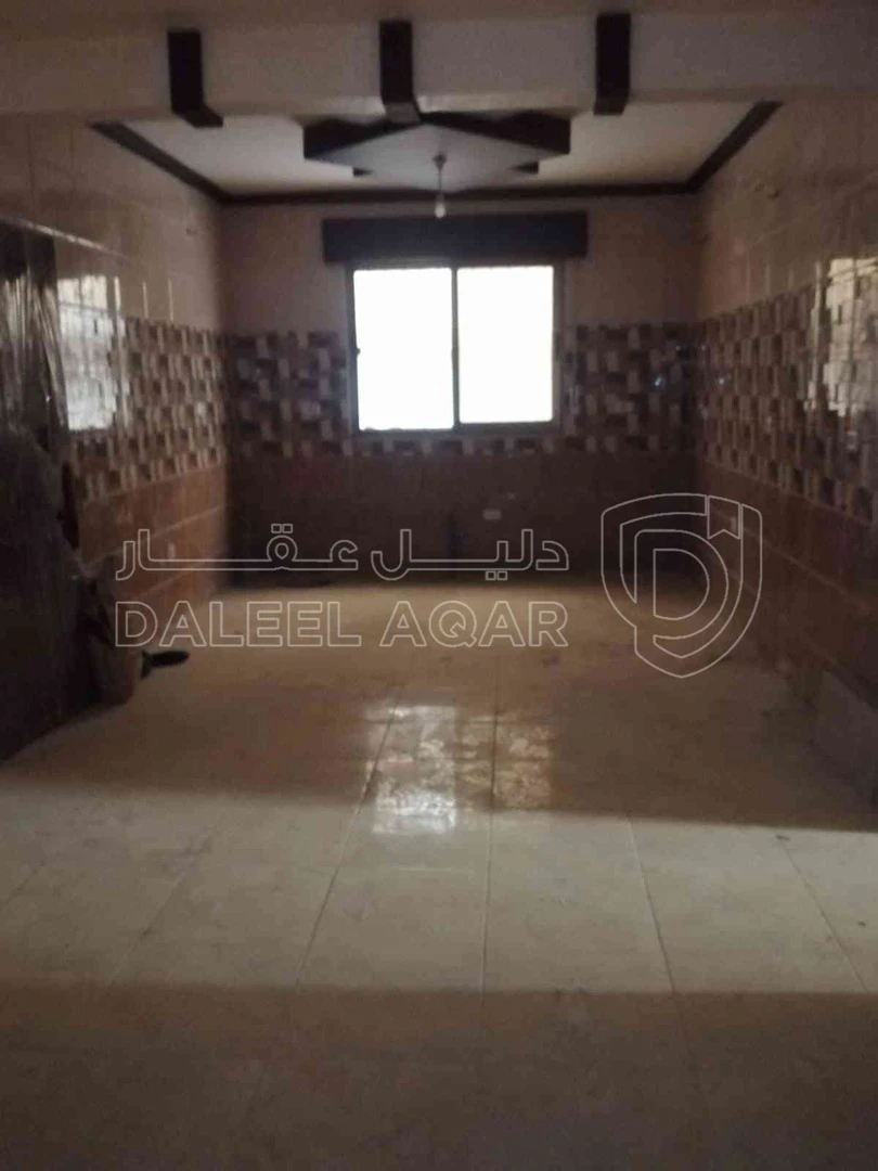 شقة في اربد الحي الشرقي ميدان الزعبي غرب حديقة الزهراء ب ٢٠٠ متر - 42,000 دأ - صورة 1