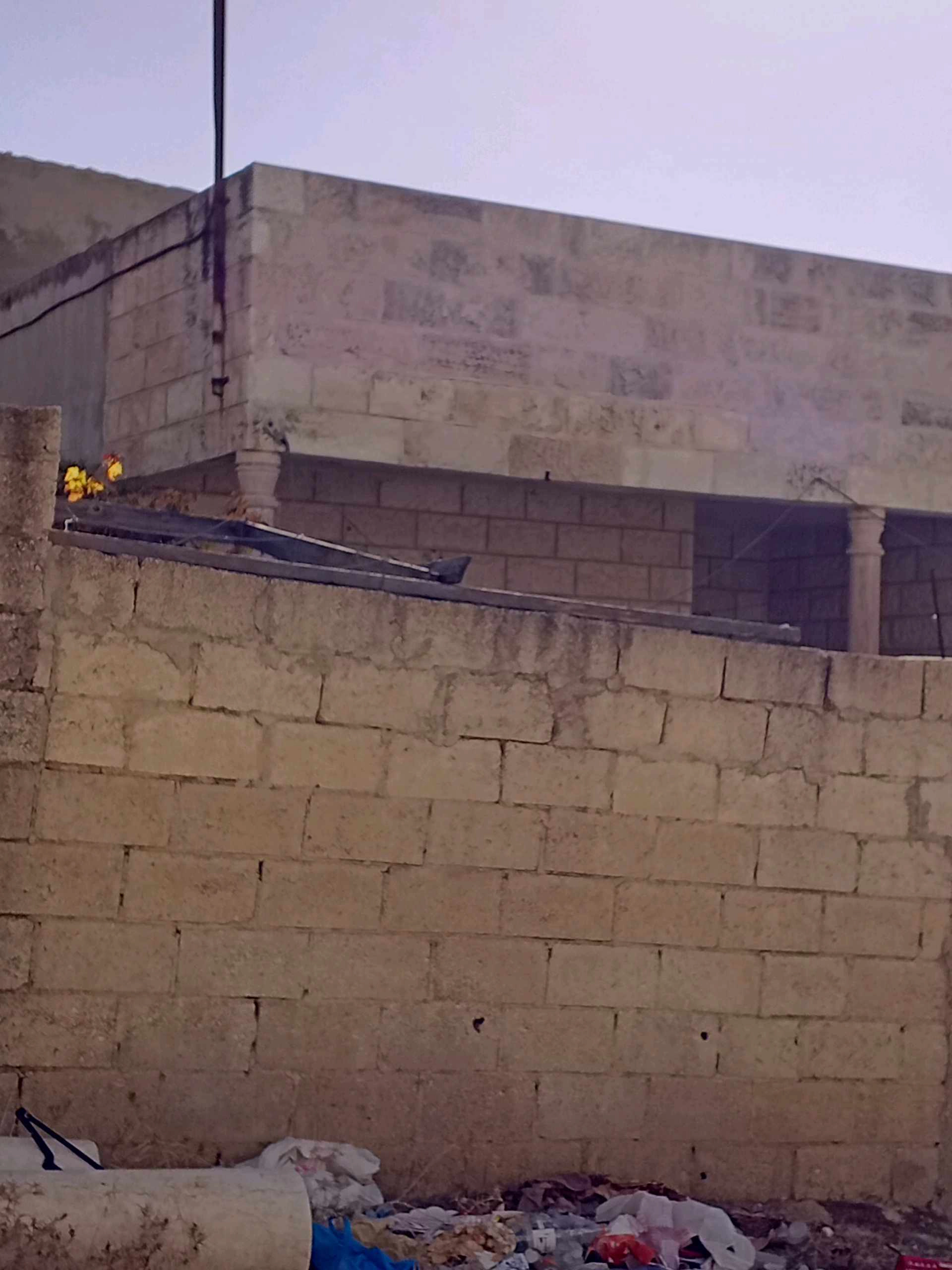 مبنى في ناعور - 150,000 دأ - صورة 1