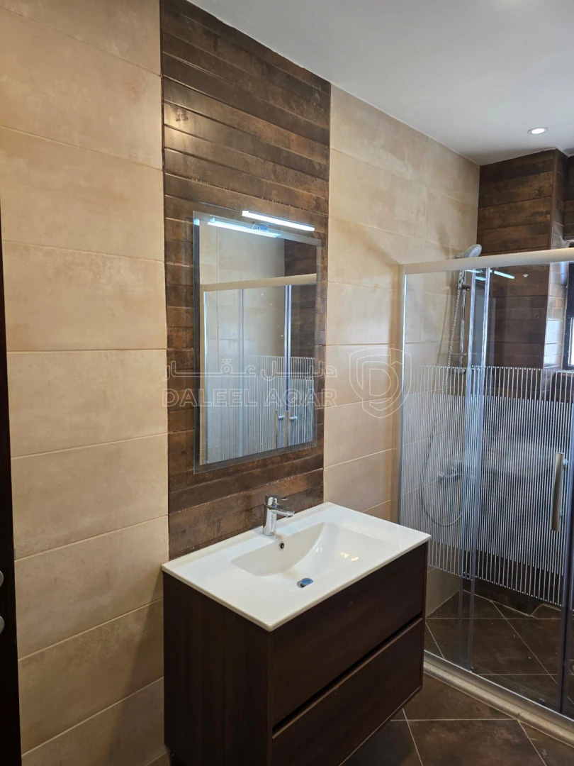 شقة في ديرغبار شارع ال60 - 165,000 دأ - صورة 1