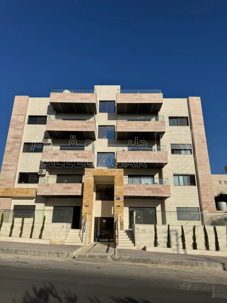 شقة في خلف الجامعة الاردنية  - 72,000 دأ - صورة 1