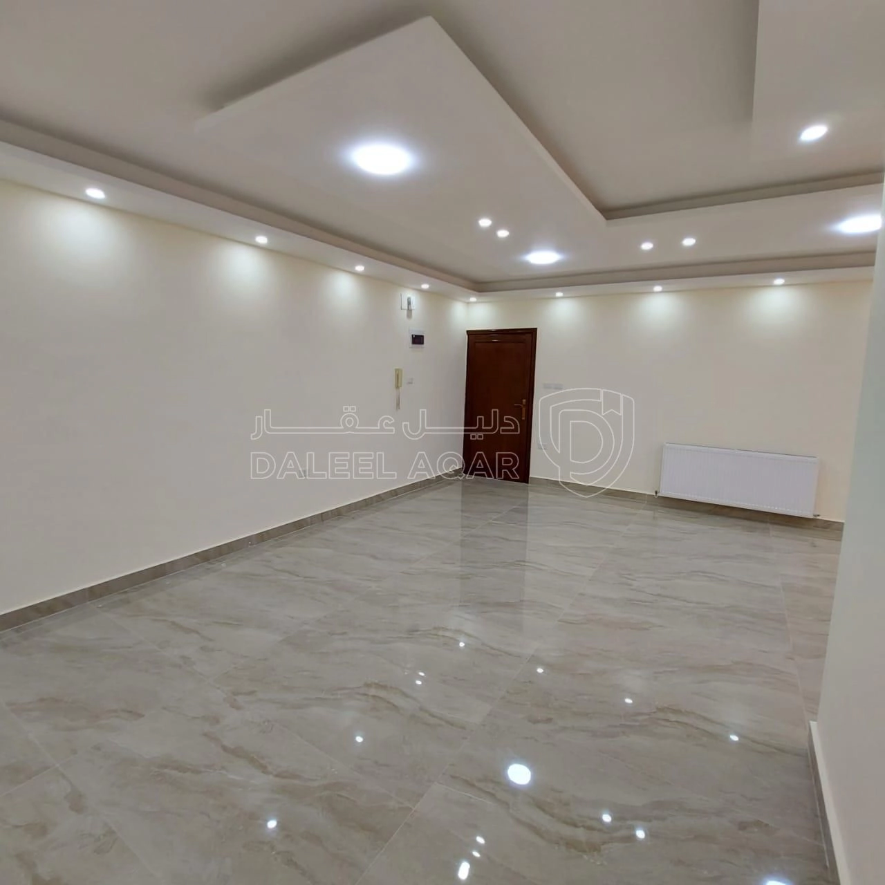 شقة في ضاحية الرشيد - خلف الجامعة الاردنية  - 53,000 دأ - صورة 1