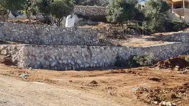 أرض في ام جوزة بجانب مدرسة دعم الغزالات قرب سوبرماركت الحمد - 47,000 دأ - صورة NaN