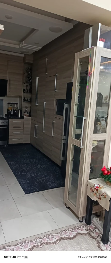 شقة في الحبيهه حي المنصور شارع الاردن - 90,000 دأ - صورة 1