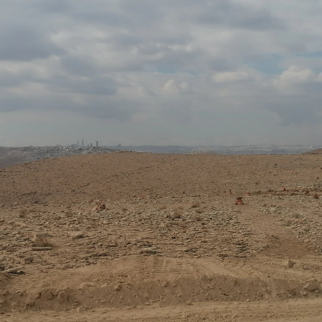 أرض في قطع اراضي أقساط بدفعة 2000 - 14,500 دأ - صورة 1