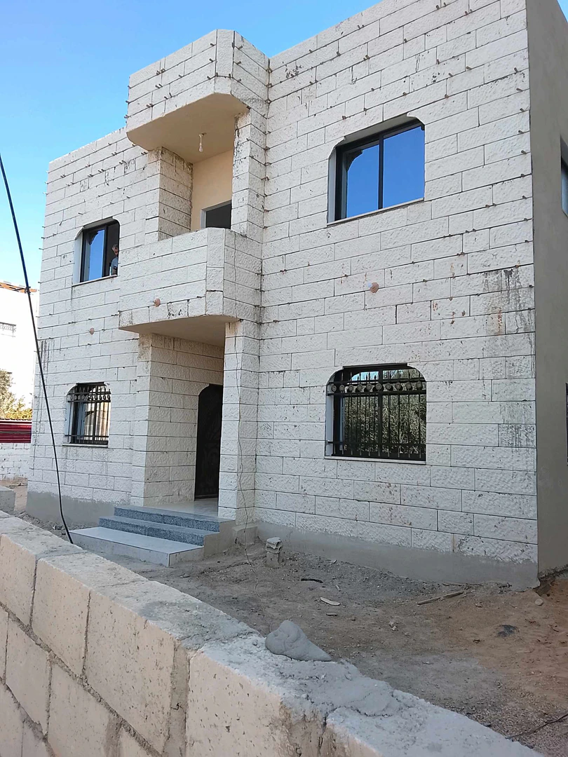 فيلا/منزل في ما ذبح حنينا خلف مدرسه حنينه الاساسيه - 65,000 دأ - صورة 1