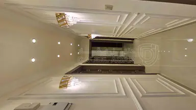 شقة في الجبيهه ام زويتينه دوبلكس درج داخلي اخير مع روف  - 135,000 دأ - صورة NaN