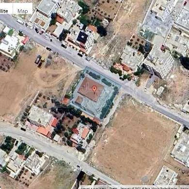 فيلا/منزل في شمال من كلية الكرك قرب مؤسسة الغذاء والدواء - 400,000 دأ - صورة 1