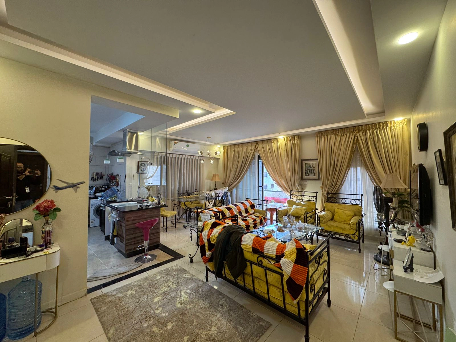 شقة في شارع الفارابي - 68,000 دأ - صورة 1