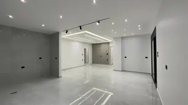 شقة في شمال شرق دوار معاذ الكساسبة(دوار الطيارة) ب300 متر - 69,000 دأ - صورة NaN