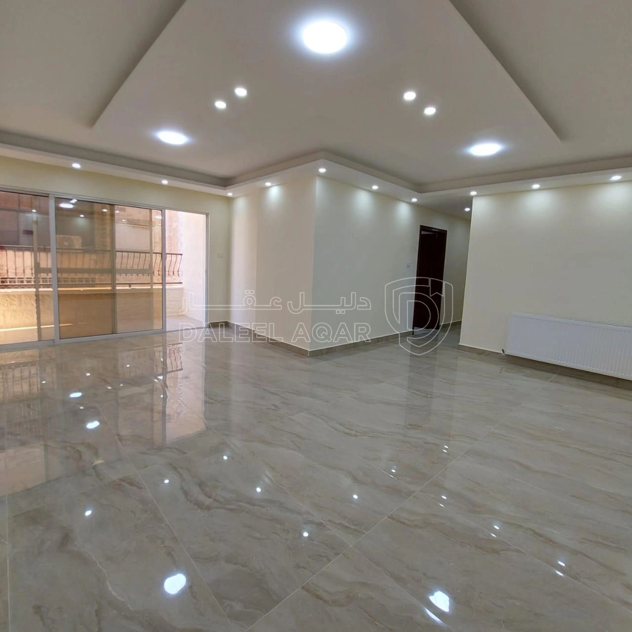 شقة في ضاحية الرشيد - خلف الجامعة الاردنية  - 53,000 دأ - صورة 1