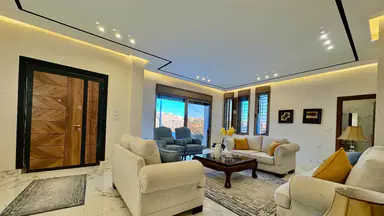 فيلا/منزل في البحاث - 390,000 دأ - صورة NaN