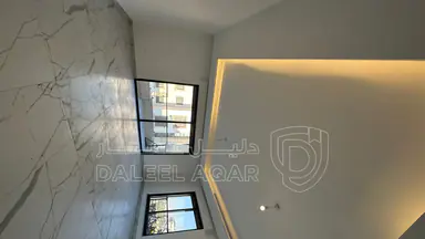 شقة - ضاحية النخيل قرب بنك اتحاد - 185000 دأ