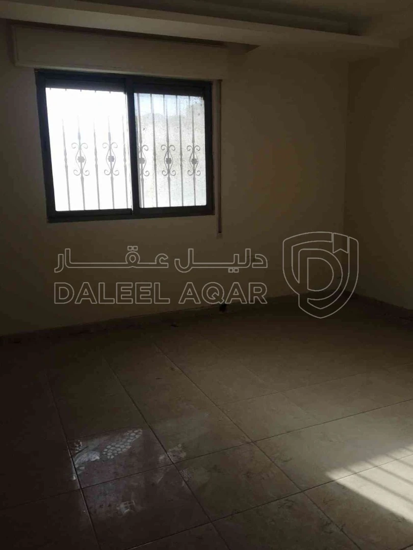 شقة في اربد الحي الشرقي ميدان الزعبي غرب حديقة الزهراء ب ٢٠٠ متر - 42,000 دأ - صورة 1