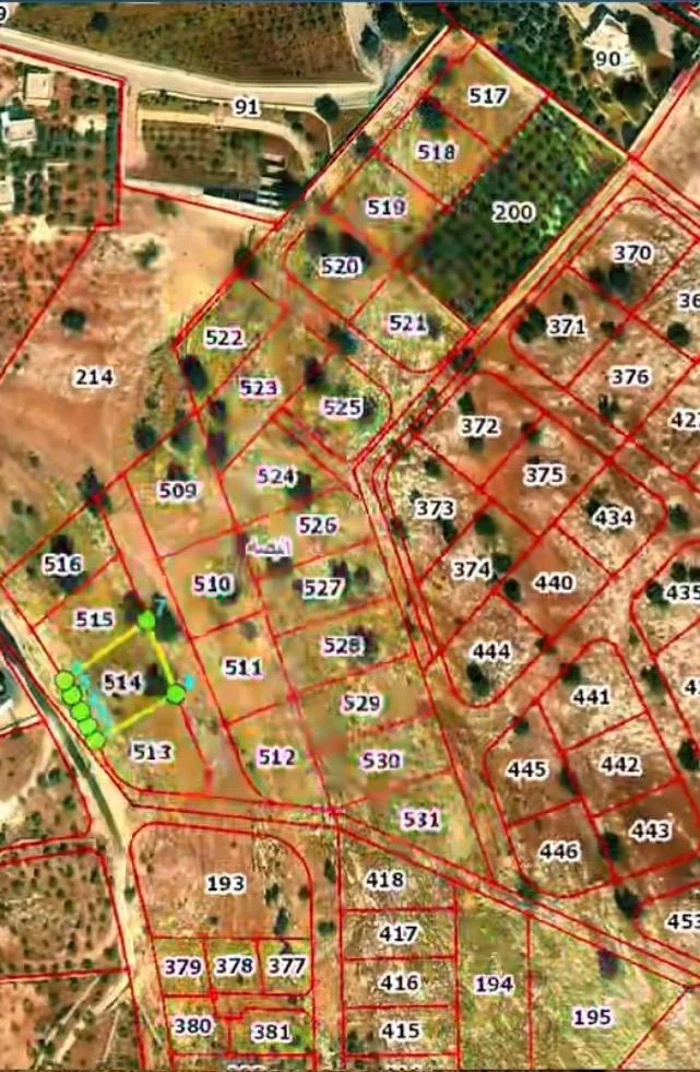 أرض في قرية البصه ضاحية السليحات - 120,000 دأ - صورة 1