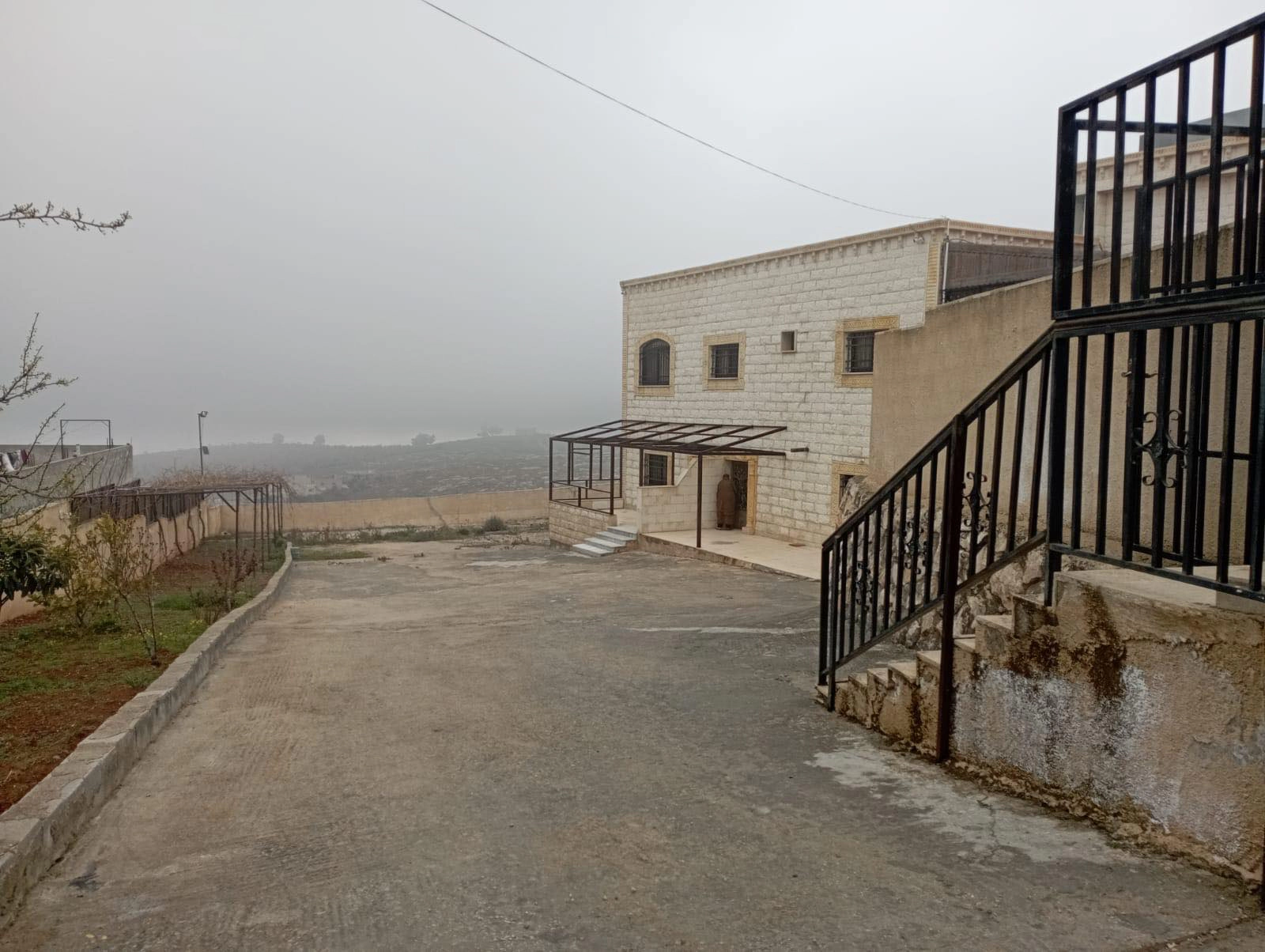 فيلا/منزل في جرش / قفقفا - 180,000 دأ - صورة 1