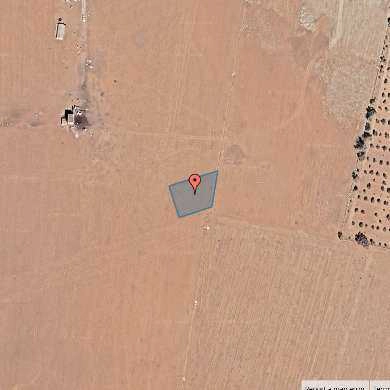 أرض - بالقرب من أكاديمية الزين الفروسية - 84500 دأ