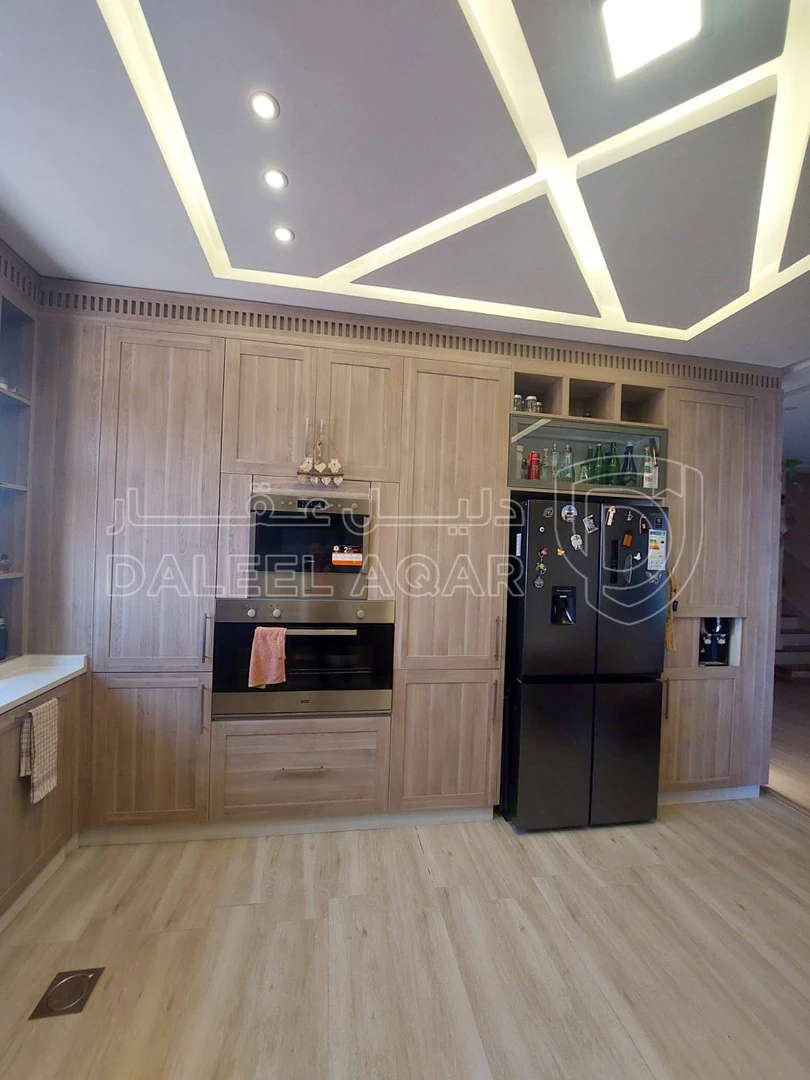 شقة في شارع يوسف رفيق الداهوودي - 298,000 دأ - صورة 1