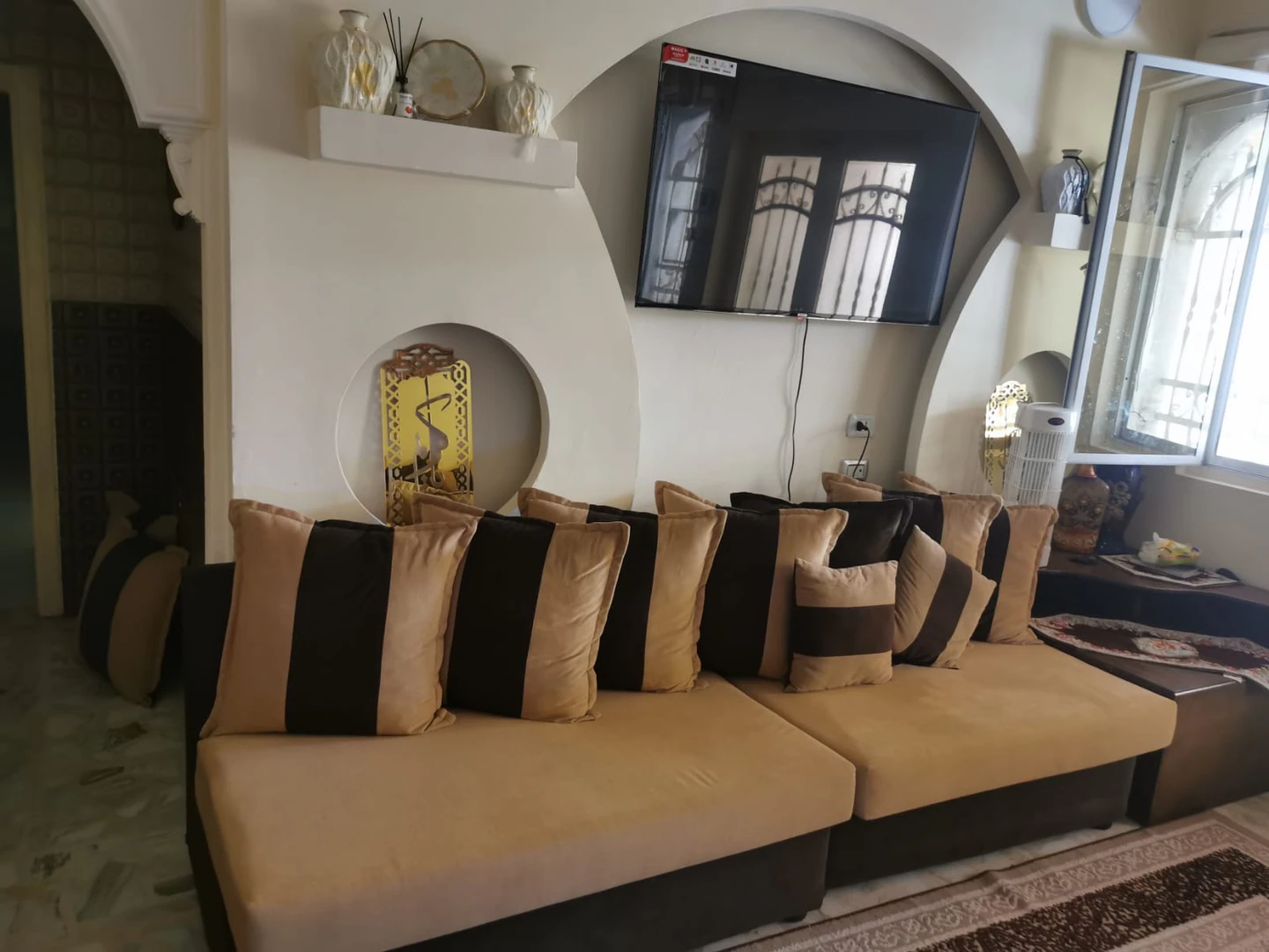 فيلا/منزل في عمان بجانب اليات امانه عمان الكبرى - 145,000 دأ - صورة 1