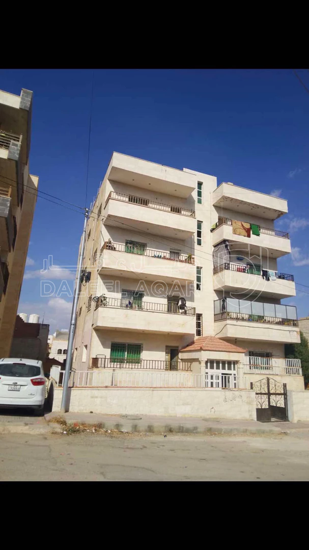مبنى في آخر شارع السلطه بالقرب من الجامع القديم  - 200,000 دأ - صورة 1