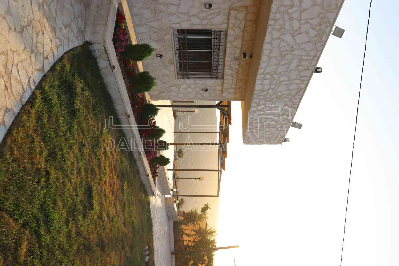 مزرعة/شاليه في مزرعة للبيع في دحل بسعر مغري جدا  - 175,000 دأ - صورة 1