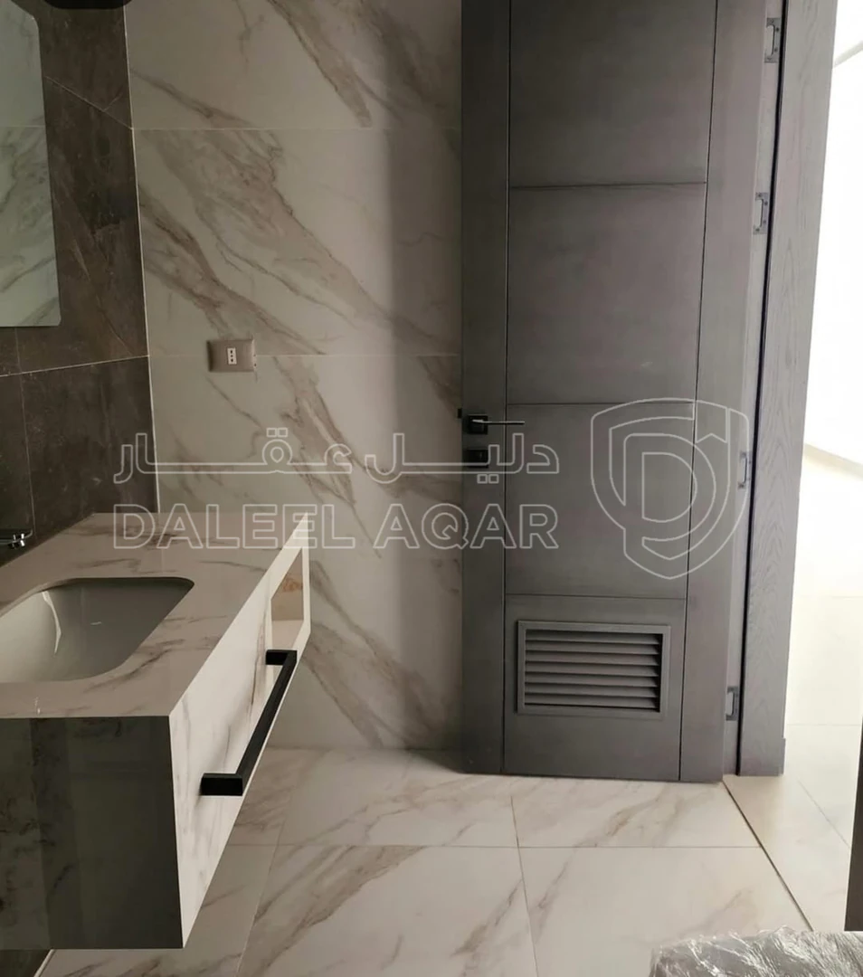 شقة في حي الصحابة – كردور عبدون - رجم عميش - 165,000 دأ - صورة 1