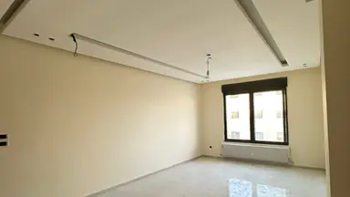 شقة - قرب مسجد عمر بن الخطاب - 69000 دأ