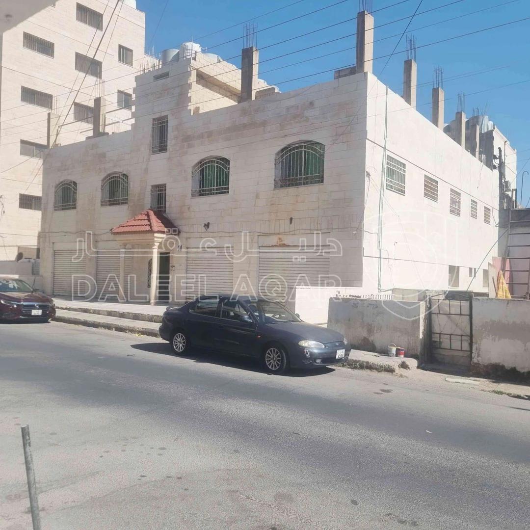 مبنى في عمان جبل عمان الدوار الثاني - 650,000 دأ - صورة 1