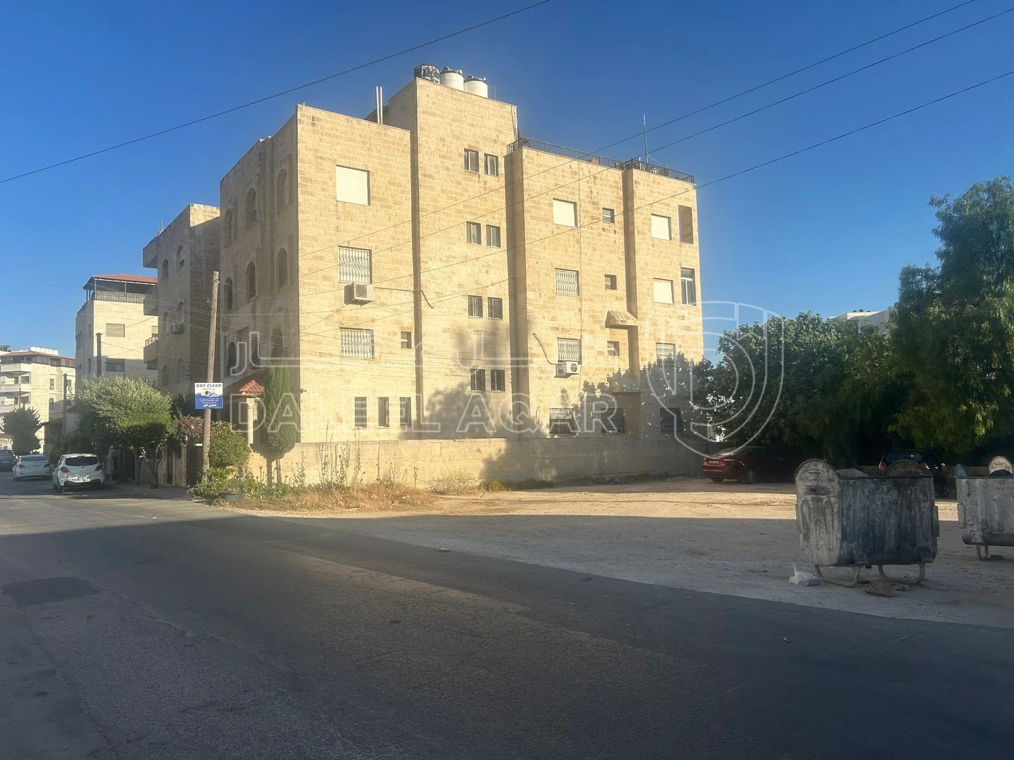 مبنى في عماره مكونه من ٤ طوابق - 320,000 دأ - صورة 1