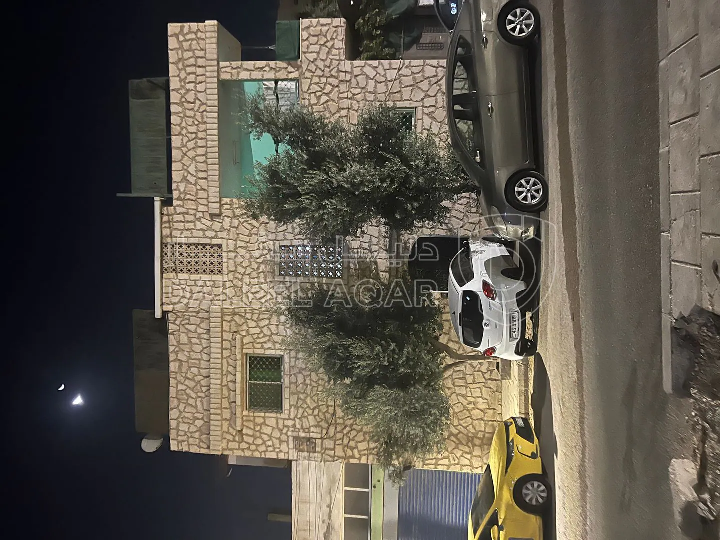 فيلا/منزل في الزرقاء جبل الاميرة رحمة - 75,000 دأ - صورة 1