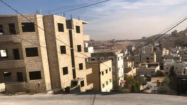 مبنى في عماره بحاجة للتشطيب بسعر جدا منخفض - 170,000 دأ - صورة NaN