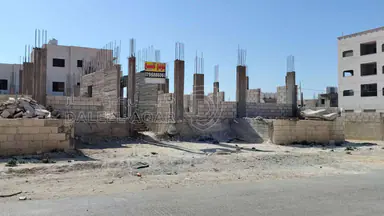 أرض - عمان جويده قرب السوق المركزي  - 200000 دأ