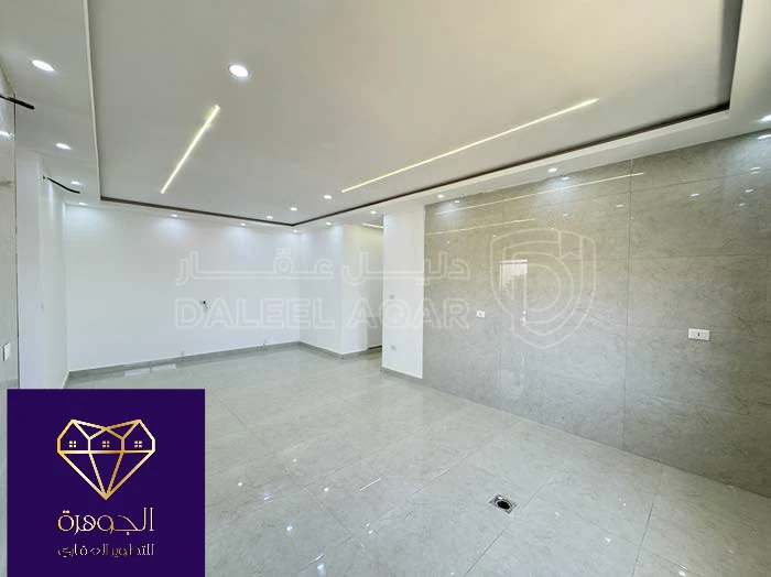 شقة في طابق اخير مع روف دوبلكس فاخر لم يسكن لقطه وبسعر مغري جداااا عرض خاص ع اخر شقة أرقى مناطق الجبيهة ام زويتنه  - 105,000 دأ - صورة 1