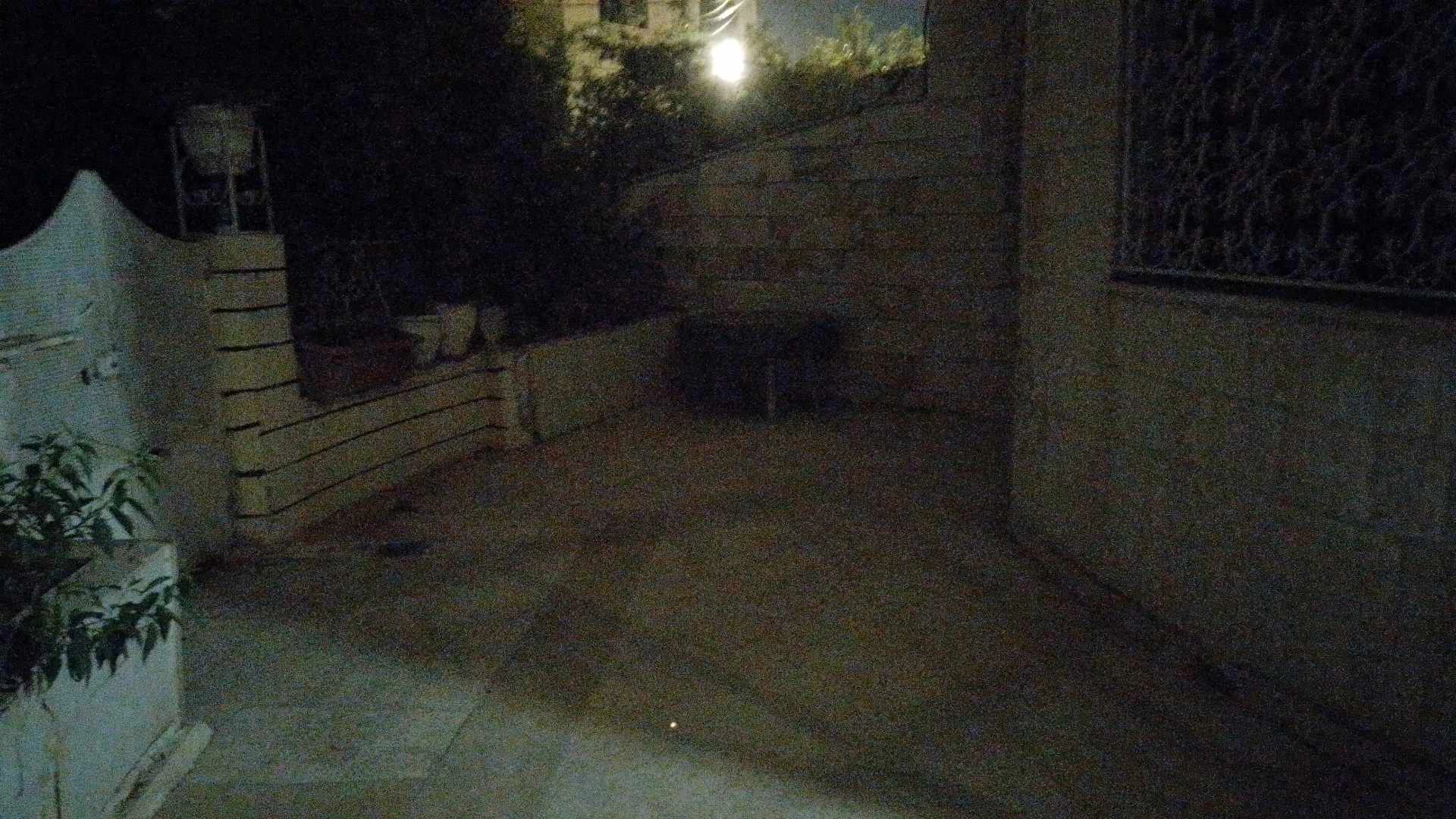 مبنى في ماركا الشماليه حي المزارع ت 0796198119 - 80,000 دأ - صورة 1