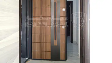 شقة في ‏ALHAKAM HOUSING كاش او أقساط من المالكمشروع مادبا حي الرشاد ((بالقرب من مسجد عيسى أبن مريم))( شقق طابقيه مساحة (174)📌لدينا فريق كامل مجهز في اي وقت للجولات الميدانية وتزويدكم في ادق التفاصيل للمشروع (المشروع جاهزة للتسليم) 🏘️🏘️🏙️ شركتنا مختصة باختيار المواقع الاستراتيجية وفي أرقى المناطق) ________🏘️ مواصفات الشقق بمواصفات ڤلل💯تشطيبات سوبر ديلوكس❇️ مساحة الشقه الاولى 174+220 مساحات خارجيه ❇️ مساحة الشقق (174)م وتتكون من : ✔️ 2 غرف نوم اطفال  ✔️ غرفة ماستر ✔️ 3حمامات ✔️ صالون مع بلكونه✔️ مطبخ مع بلكونه✔️ غرفة ضيوف مع بلكونه 📌مواصفـات الشقة :-🔹المنيوم مقطع خاص Spacer 16m زجاج Double Glaze عازل للحرارة والصوت .🔹اباجورات المنيوم كهرباء معزولة Foam .🔹 بورسلان إسباني نخب أول .🔹 أطقم حمامات معلقة Vetra .🔹 مغاسل كاونتر مع خزائن Laminate .🔹 بطاريات Roca إسباني .🔹 نظام Shower Jet مع قاطع سيكوريت واكسسوارات Stainless steel .🔹 أسقف جبسبمورد مع ديكورات مودرن مميزة لكامل الشقة .🔹انارة Spot light Linear light لكامل الشقة .🔹أبواب قشرة جوز دهان ايطالي .🔹باب رئيسي أمان متعدد الاقفال .🔹دهانات ديكورية للمداخل ودهانات Dulux لداخل الشقة .🔹انتركم  .🔹تمديدات انترنت لكل الغرف .🔹تأسيس كامل للمكيفات لكل الغرف ويشمل النحاس والكهرباء والتصريف .🔹نظام ستلايت مركزي📌مواصفات المشروع :-🔸واجهات وبروزات معمارية مميزة حجر رويشد نخب اول قياس 50 سم .🔸ديكورات للمداخل والادراج وواجهات المصاعد .🔸رخام ايطالي للمداخل والادراج والترسات .🔸مصعد ايطالي Stainless Steel .🔸عزل كامل مائي وحراري لجدران المبنى داخلي وخارجي .🔸موقف سيارة مستقل لكل شقة .🔸خزان ماء اضافي لكل شقة .🔸تشطيبات Super Deluxe .🔸اشراف هندسي كامل على كافة مراحل العمل من التأسيس وحتى التشطيب النهائي .✅ خدمة ضمان ما بعد البيع :-جميع الشقق منفذة باعلى المواصفات الفنية ومكفولة لمدة سنةكاملة 💯.للأستفسار :0777979428 - 75,000 دأ - صورة NaN
