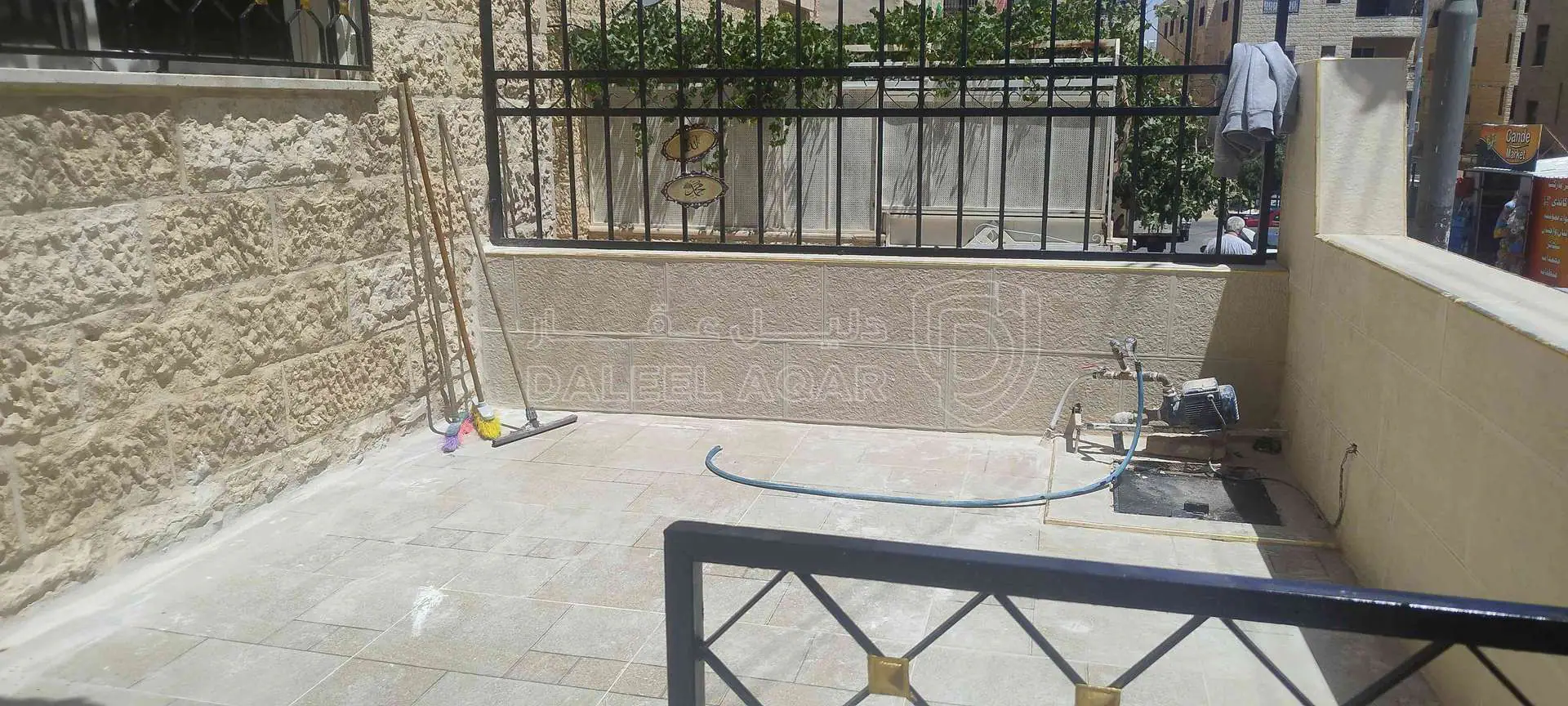 شقة في عمان ضاحيه الامير حسن بجانب مدرسه منابر الاقصى - 48,000 دأ - صورة 1