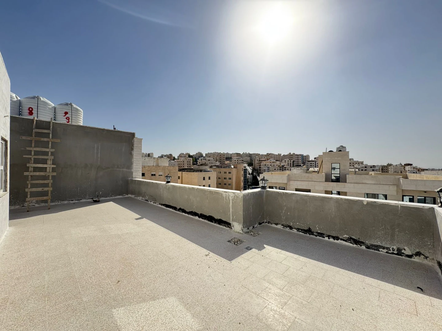 شقة في ابو نصير - خلف الاكاديمية البحرية  - 87,000 دأ - صورة 1