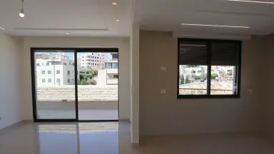 شقة في روف طابقي في دابوق - حي الرحمانية بجانب خزان دابوق - 300,000 دأ - صورة NaN