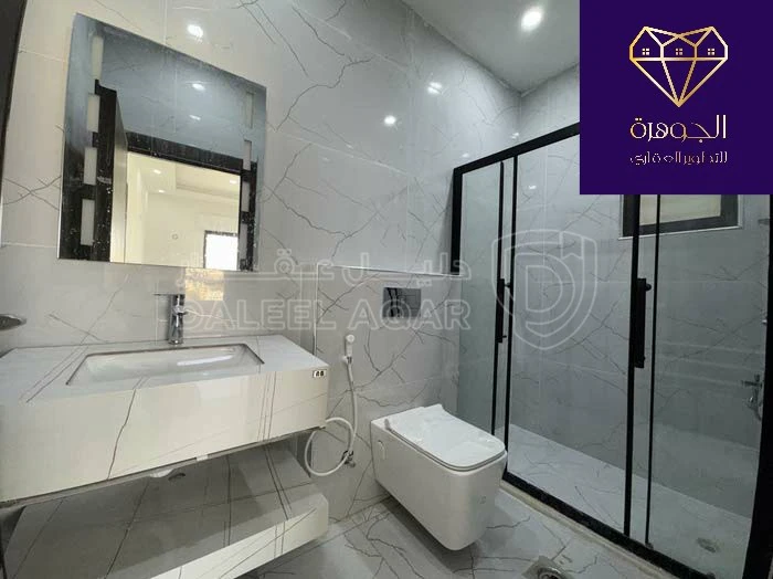 شقة في طابق اخير مع روف دوبلكس فاخر لم يسكن لقطه وبسعر مغري جداااا عرض خاص ع اخر شقة أرقى مناطق الجبيهة ام زويتنه  - 105,000 دأ - صورة 1