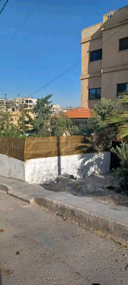 شقة في مقابل منتزه غمدان  - 39,000 دأ - صورة 1