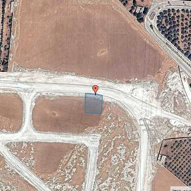 أرض في بالقرب من مدرسة الشويفات ونادي الجواد العربي - 243,660 دأ - صورة 1