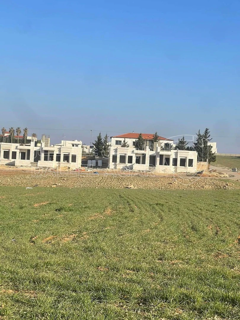 أرض في ارض للبيع في منجا حوض تلعة النويران - 72,000 دأ - صورة 1
