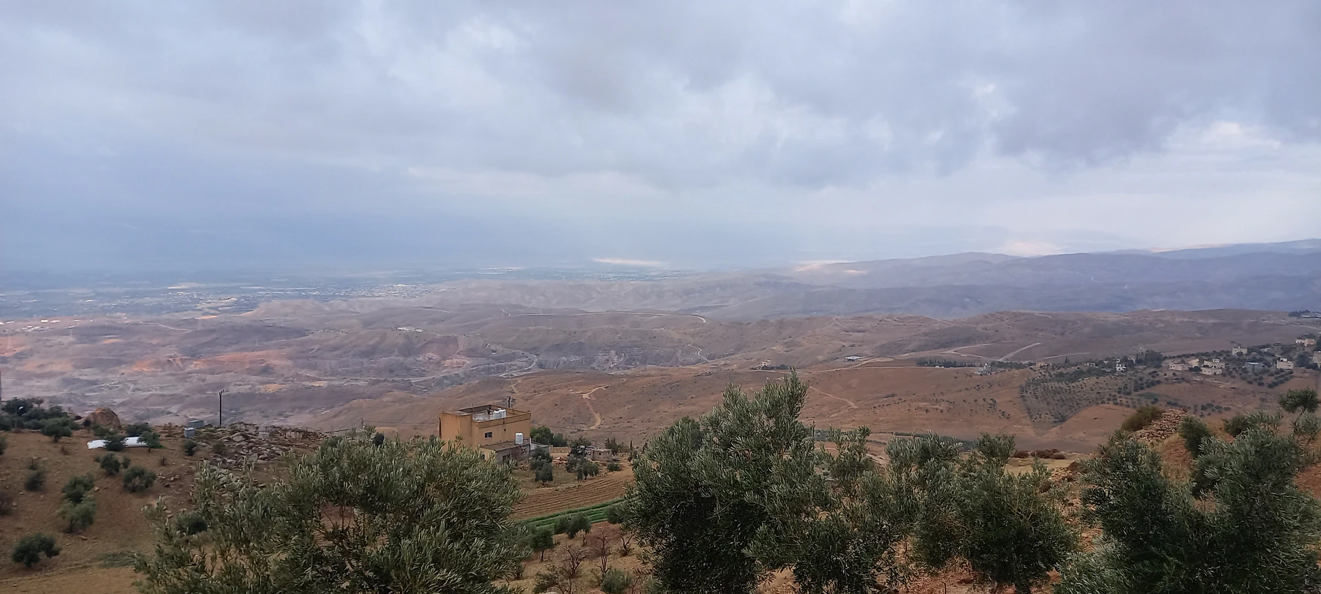 أرض في عمان ناعور شارع تركي - 70,000 دأ - صورة 1