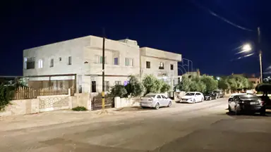مبنى في عمان - البنيات -شارع مجدي ابو سنينة بالقرب من مدرسة البنيات الثانوية للبنات - 650,000 دأ - صورة NaN