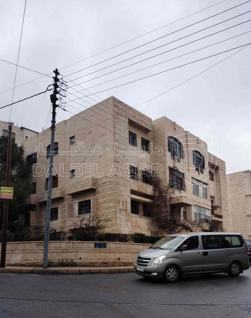 مبنى في الجبيهه - 680,000 دأ - صورة 1
