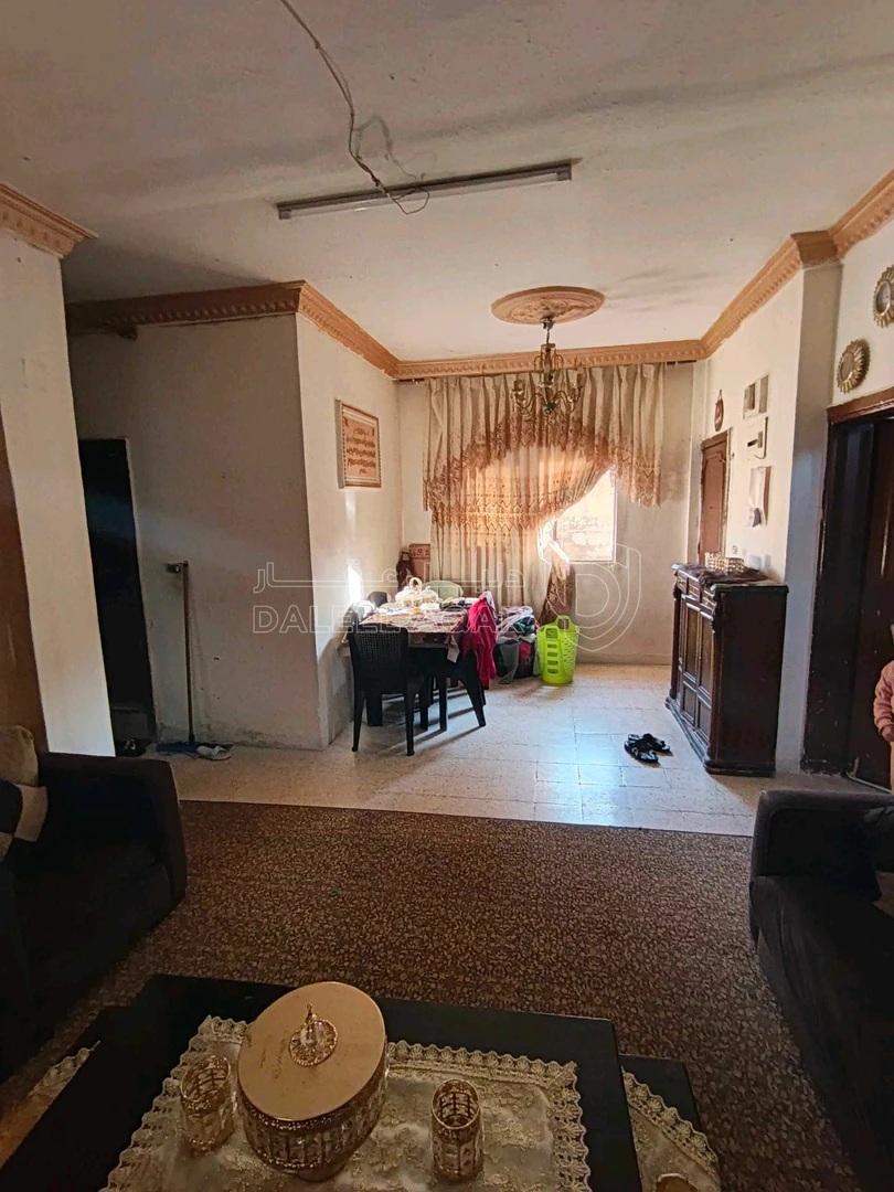 شقة في ام نواره شارع دفاع المدني - 25,000 دأ - صورة 1