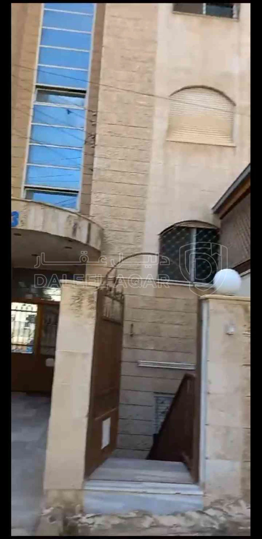 شقة في عمان ضاحيه الاقصى يقري مستشفى الامير حمزه - 40,000 دأ - صورة 1