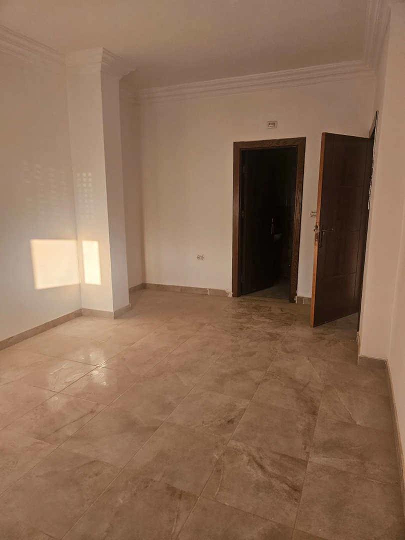 شقة في السلط - نقب الدبور  - 56,000 دأ - صورة 1